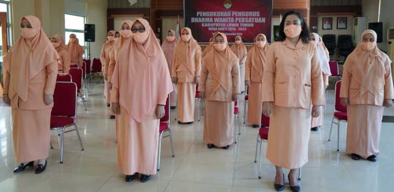 Pengurus DWP Kabupaten Lutim Dikukuhkan Secara Virtual