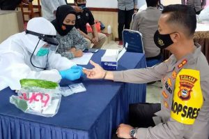 5.11 foto enrek periksa Cegah Penyebaran Corona, Polres Gelar Internal Health Service and Family Care