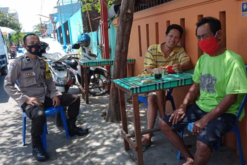Bhabinkamtibmas Totaka Imbau Warga Antisipasi Berita Hoax Provokasi