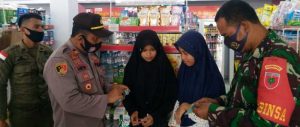 Tripika Wotu Pantau Penggunaan Masker di Pasar dan Swalayan