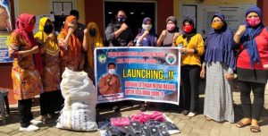 8.11 foto gowa cegah Cegah Penularan Covid-19, Kades Bontosunggu Bagi Ribuan Masker