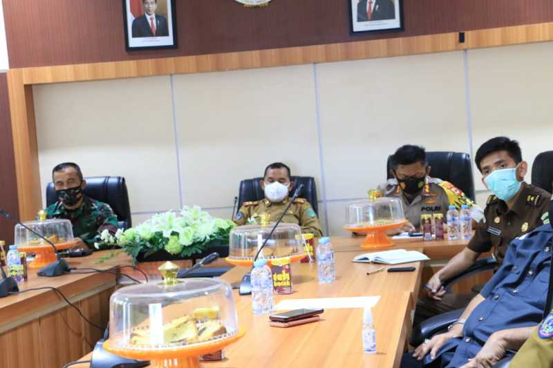 Dipimpin Menkopolhukam, Pjs. Bupati Luwu Timur dan Forkopimda Ikuti Rakor Anev