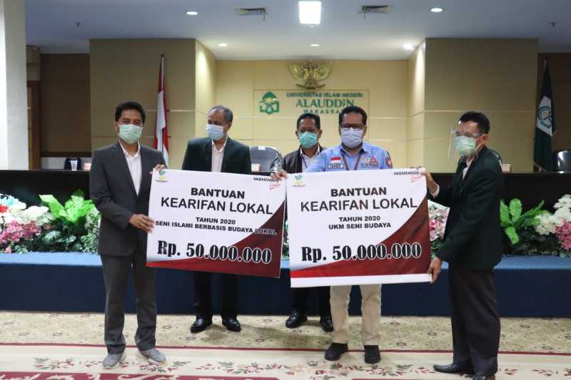 UKM UIN Alauddin Terima Bantuan Penguatan Kearifan Lokal dari Kemensos RI