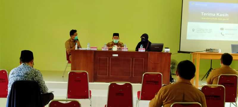 Gelar FGD, Bapelitbangda Lutim Paparkan Strategi Penanggulangan Kemiskinan Daerah
