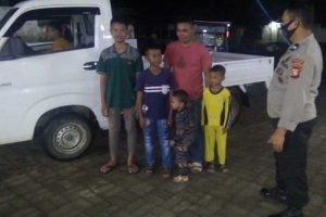 Gencar Patroli, Personel Polsek Polsel Imbau Jaga jarak dan Bermasker