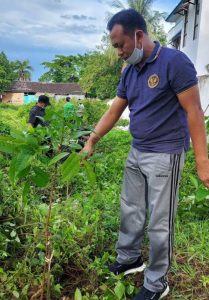 Akhir Pekan, Bupati Takalar Ikut Gotong Royong Kerja Bakti dan Tanam Pohon