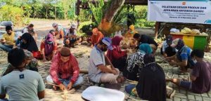 Dukung Masyarakat Mandiri, PLN Gelar Pelatihan Desain Produk & Kerajinan Anyaman Bambu