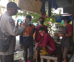 Antisipasi Penyebaran Covid-19, Bhabinkamtibmas Melayu Edukasi Warga Binaan