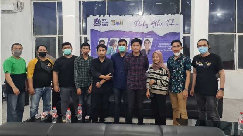 Sat Intelkam Polrestabes Dampingi Mahasiswa Kepmi Bone, IMM, PMII Dialog Akhir Tahun