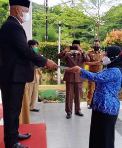 Serahkan SK Kepada 166 CPNS, Ini Harapan Muslimin Bando