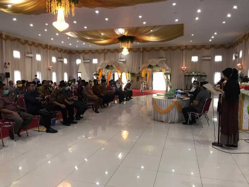 Ajiep Padindang Dengar Pendapat dengan Masyarakat Bersama Pelaku Koperasi