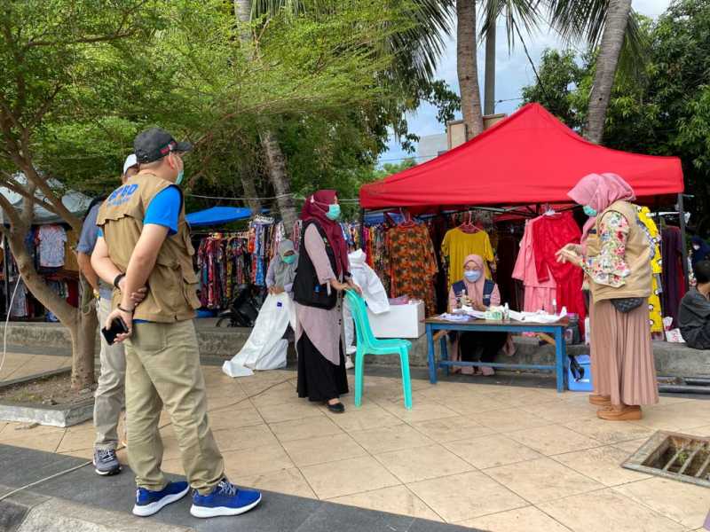 Kurangi Resiko Penularan Virus Corona, Satgas Covid-19 Bantaeng Lakukan Skrining di Pasar Rakyat