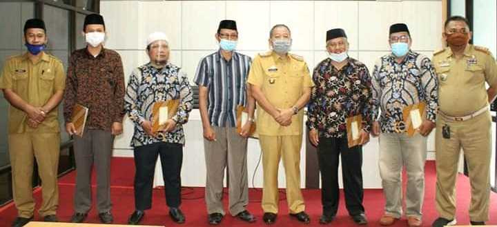 Sekda Serahkan SK Pengurus Baznas Takalar, Aksin Suarso Jabat Ketua