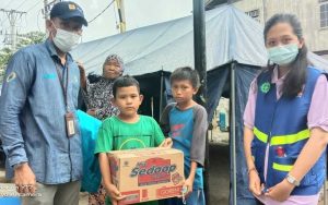 17.1 foto PLN salur PLN Salurkan Bantuan Lebih Rp 500 Juta Buat Korban Gempa di Sulbar