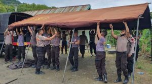 Brimob Sulsel Dirikan Posko dan Dapur Umum di Sulbar