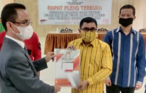 24.1 foto maje kpu KPU Tetapkan Pasangan Calon Bupati dan Wakil Bupati Majene Terpilih