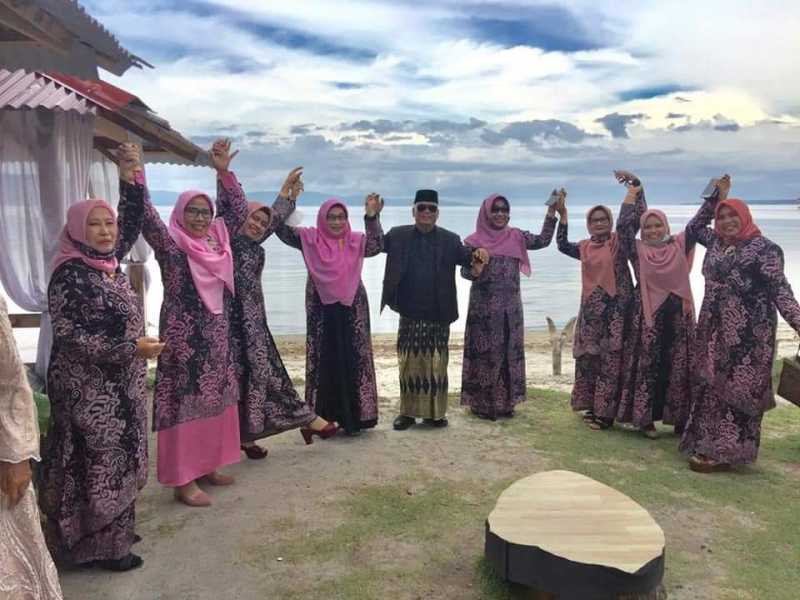 Ramai-Ramai Ke Palu, Bupati Enrekang Dapat Sorotan dari Masyarakat