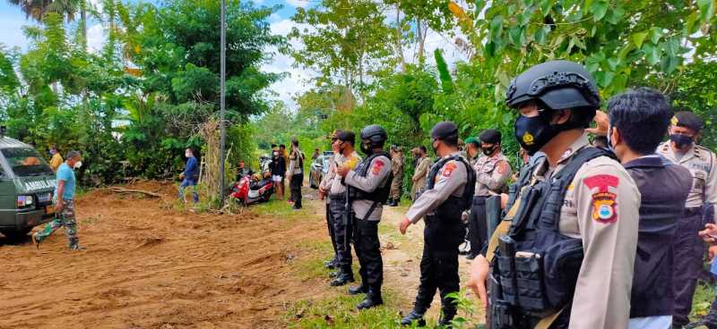 Dua Pasien Covid-19 Meninggal, Brimob Bone Kawal Ketat Proses Pemakaman 