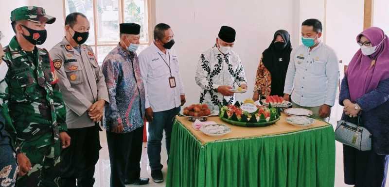 Bupati Enrekang Hadiri Syukuran Gedung Baru Kantor Camat Baraka