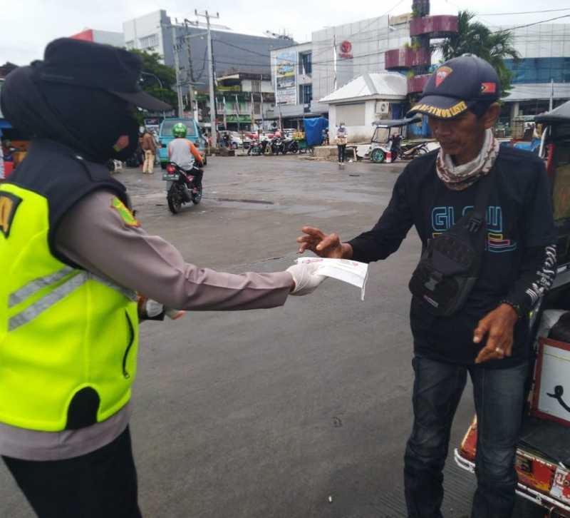 Polres Pelabuhan Makassar Gencar Ingatkan Warga Terapkan Prokes