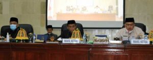Paripurna, DPRD Usul Pemberhentian Wabup Lutim Masa Bakti 2016-2021