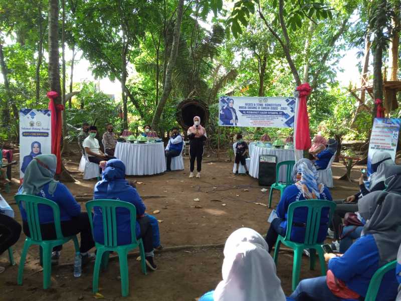Hj Rismawati Kadir Nyampa Edukasi Masyarakat Disipilin Terapkan Prokes