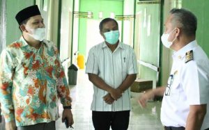 Wabup Lutim Sidak Puskesmas Mahalona