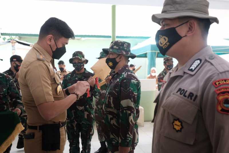 Bupati Adnan : Program TMMD Bentuk Kecintaan TNI Kepada Masyarakat 