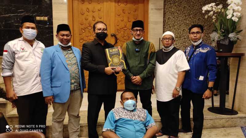 BKPRMI Kota Makassar Gelar Wakaf Al Qur'an 