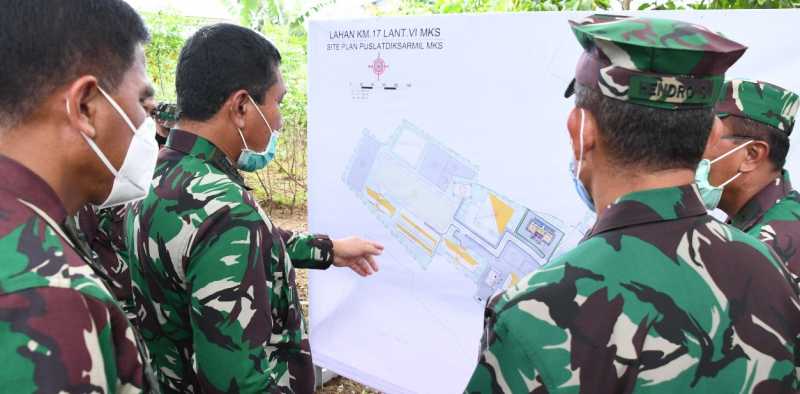 Wakasal Tinjau Lokasi Latihan Satdik 2 TNI AL di Makassar