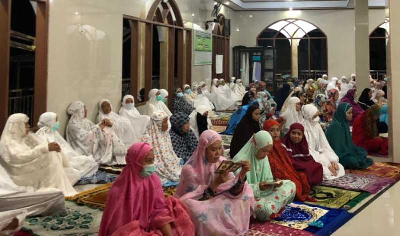 Kapolres Tegur Pengurus Masjid Miftahul Khair, Langgar Prokes Saat Ibadah