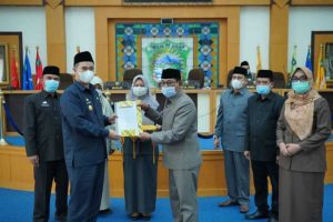 IMG-20210415-WA0110 Tercepat, Bupati Pangkep Serahkan RPJMD