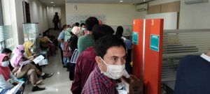Membludak, Nasabah BNI Syariah Migrasi Rekening ke BSI