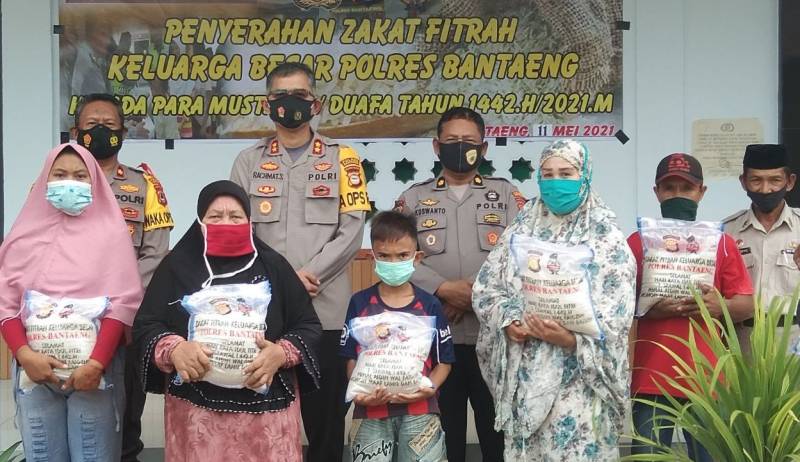 Kapolres Harapkan Zakat Fitrah Kurangi Beban Hidup Warga Kurang Mampu