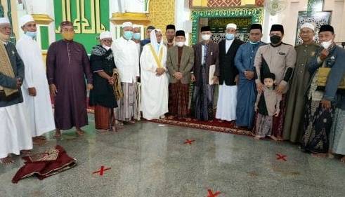 Wabup Sidrap Salat Idul Fitri di Masjid Agung, Imbau Warga Tetap Terapkan Prokes