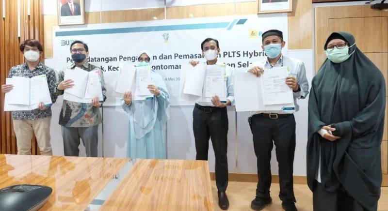 Tingkatkan Bauran EBT, PLN Bangun PLTS Hybrid di Selayar