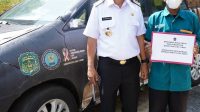 5.5 foto lutim hibah Bupati Lutim Serahkan Hibah Kendaraan Operasional Untuk Yayasan