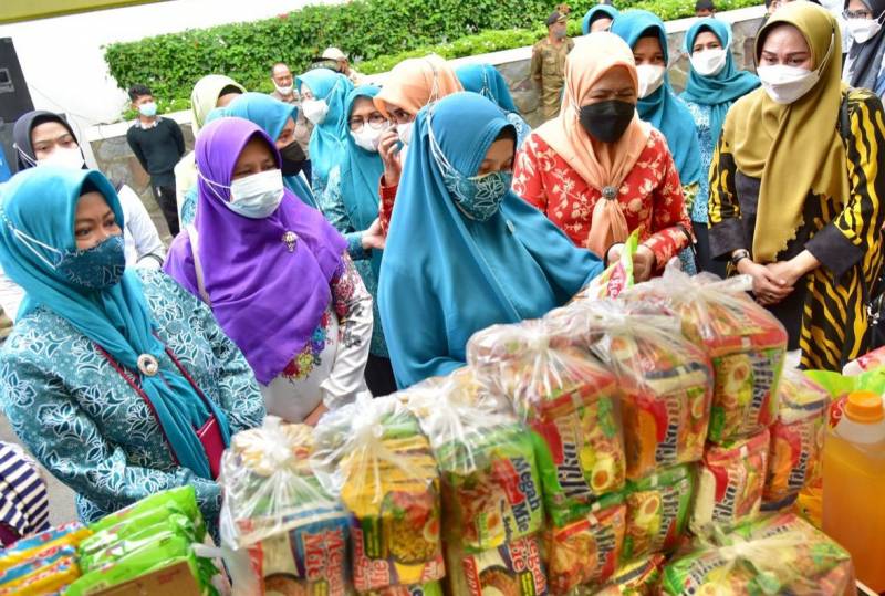Plt Ketua PKK Sulsel Buka Pasar Murah Peduli Rakyat, Sangat Membantu Jelang Idul Fitri
