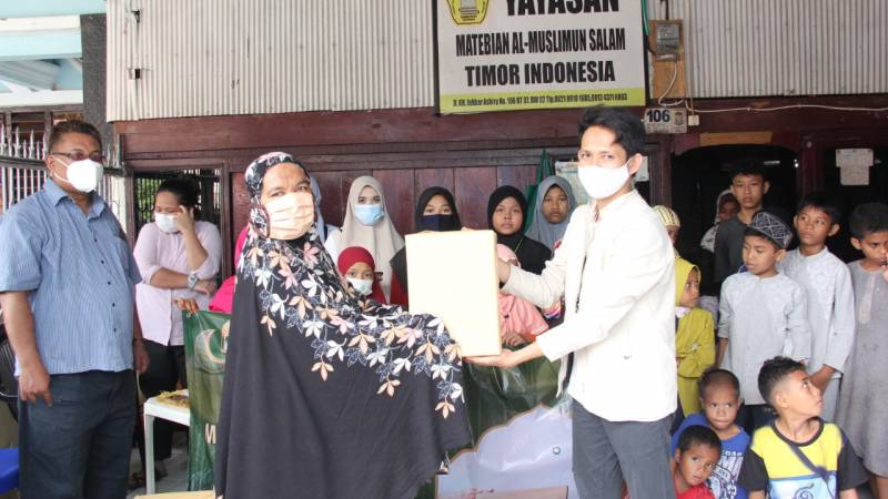 Kalla Beton Beri Santunan 3 Panti Asuhan