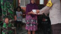 IMG-20210506-WA0000 Tiga Pilar Bangsa Berbagi Takjil Ke warga Kurang Mampu