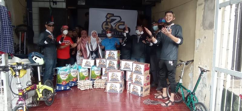 Hotelier Cycling Community Gelar Gowes Amaliah Ramadan