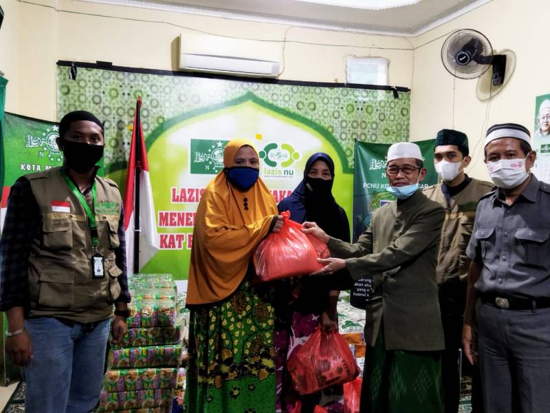 LAZIS NU Makassar Salurkan Zakat Umat