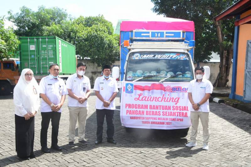 Program Bansos Beras Sejahtera Sasar 1.462 KK di Soppeng