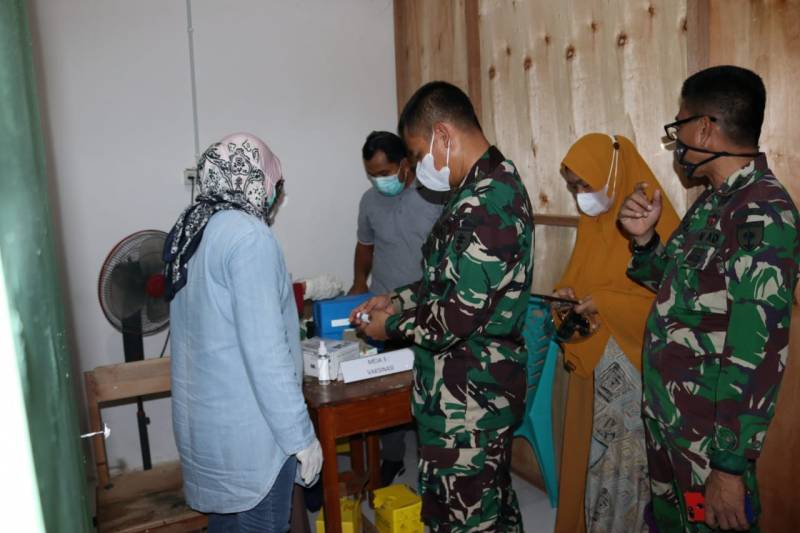 Dandim 1426 Takalar  Pantau Vaksinasi Covid-19 Purnawirawan