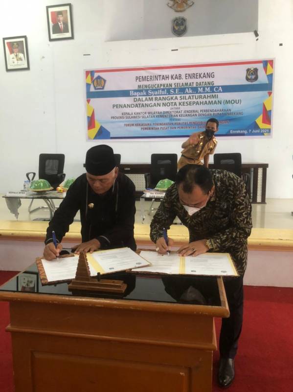 Tingkatkan Kualitas Pengelolaan Keuangan, Kanwil DJPb Sulsel Teken MoU dengan Pemkab Enrekang