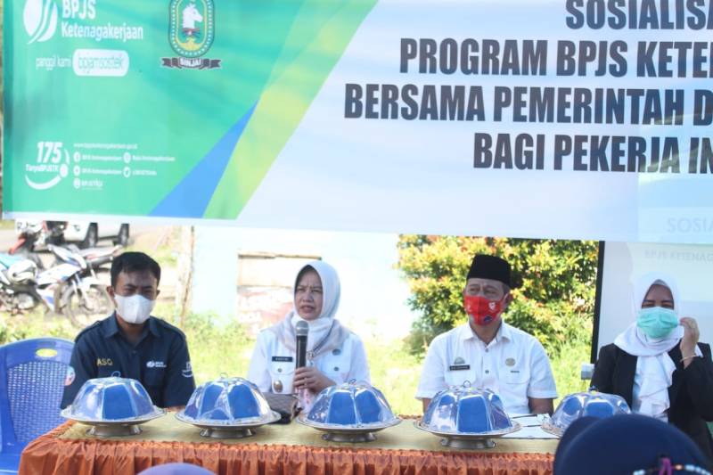Pedagang Pasar Manimpahoi Dapat Santunan BPJS Rp42 jt