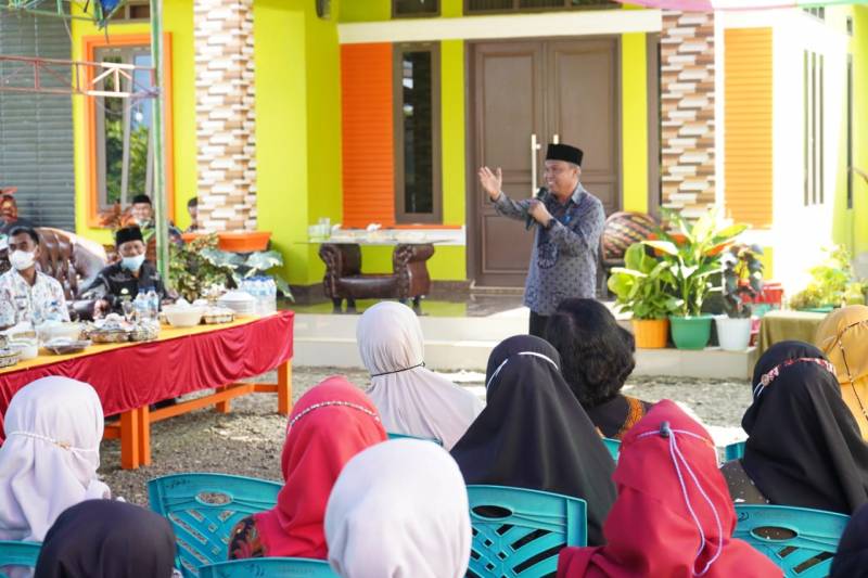 Syukuran Warga Mahalona Raya, Bupati Budiman Paparkan Progam Luwu Timur Terang