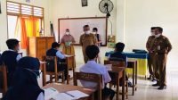 Pastikan PTM Berjalan Lancar, Kadisdik Lutim Pantau Sejumlah Sekolah