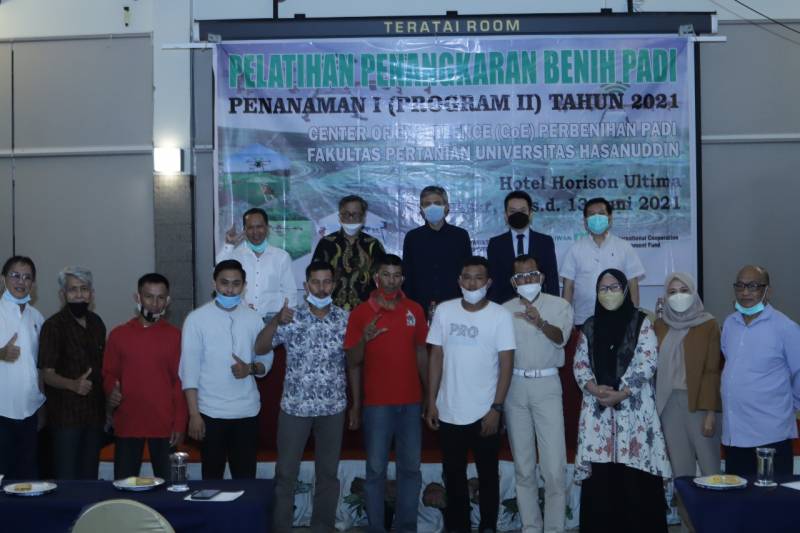 Taiwan ICDF dan Unhas Berkolaborasi Pelatihan Penangkaran Benih Padi 