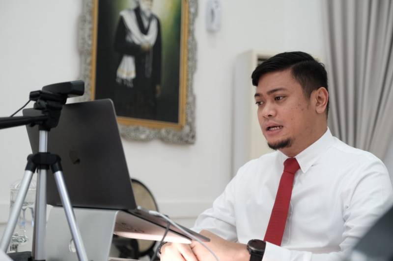 Selangkah Lagi Bupati Adnan Raih Gelar Doktor 